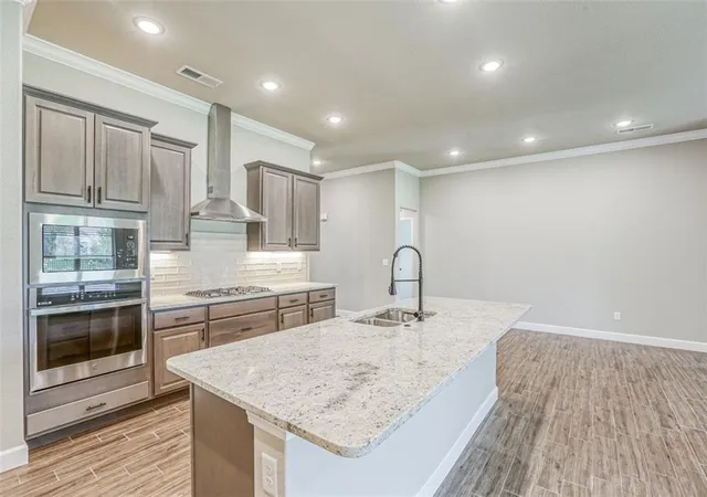 Photo 4 of Single family home for sale at 6635 Mccormick Dr, Shawnee, KS 66226 | MLS# 2642648 | Listing updated on 2026-09-17