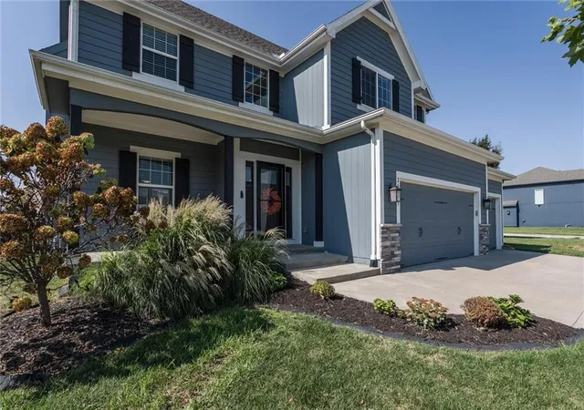 Photo 3 of Single family home for sale at 25073 W 148th Terrace, Olathe, KS 66061 | MLS# 2642668 | Listing updated on 2026-10-10