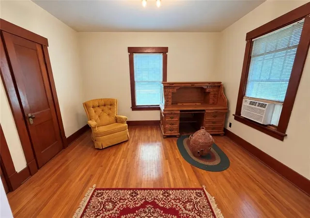 Photo 3 of Sale Pending at 616 S Walnut St, Maryville, MO 64468 | MLS# 2642672 | Listing updated on 2026-10-01