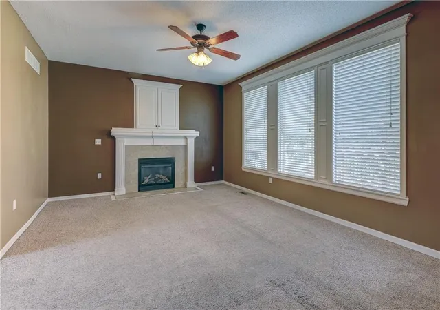 Photo 2 of Single family home for sale at 866 N Maple St, Gardner, KS 66030 | MLS# 2642683 | Listing updated on 2026-09-23