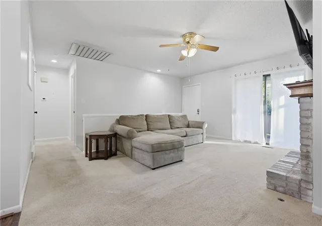 Photo 3 of Townhouse for sale at 10806 Westgate Rd, Overland Park, KS 66210 | MLS# 2642684 | Listing updated on 2026-10-04