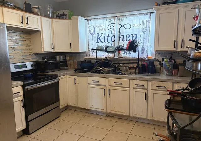 Photo 4 of Single family home for sale at 2321 Lister Ave, Kansas City, MO 64127 | MLS# 2642688 | Listing updated on 2026-10-02