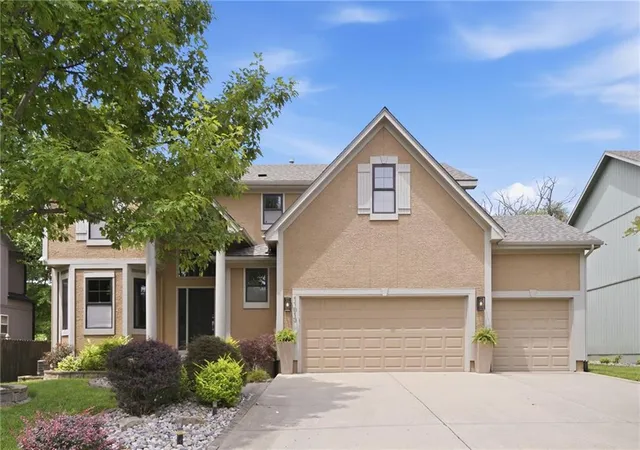 Photo 1 of Single family home for sale at 11813 W 138th Street, Overland Park, KS 66221 | MLS# 2642691 | Listing updated on 2026-09-17