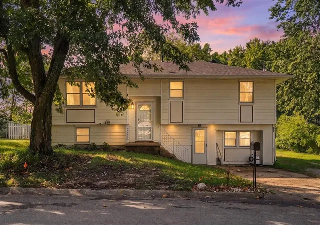 Photo 2 of Single family home for sale at 153 Cardinal Cir, Lawson, MO 64062 | MLS# 2642693 | Listing updated on 2026-09-23