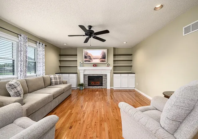 Photo 3 of Sale Pending at 22400 W 73rd Terrace, Shawnee, KS 66227 | MLS# 2642707 | Listing updated on 2026-09-21