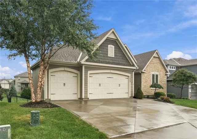 Photo 1 of Single family home for sale at 7485 NW Forest Lakes Dr, Kansas City, MO 64152 | MLS# 2642709 | Listing updated on 2026-10-04