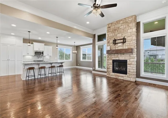 Photo 3 of Single family home for sale at 7485 NW Forest Lakes Dr, Kansas City, MO 64152 | MLS# 2642709 | Listing updated on 2026-10-04