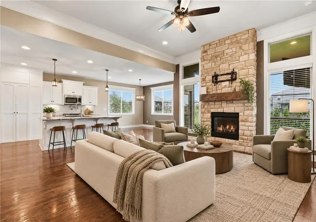 Photo 4 of Single family home for sale at 7485 NW Forest Lakes Dr, Kansas City, MO 64152 | MLS# 2642709 | Listing updated on 2026-10-04
