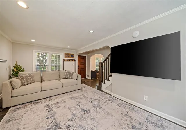 Photo 2 of Sale Pending at 7411 Campbell St, Kansas City, MO 64131 | MLS# 2642720 | Listing updated on 2026-10-05