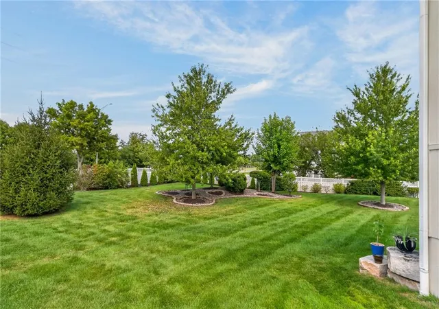 Photo 4 of Single family home for sale at 3328 SW Jessie Ln, Lees Summit, MO 64082 | MLS# 2642721 | Listing updated on 2026-09-19