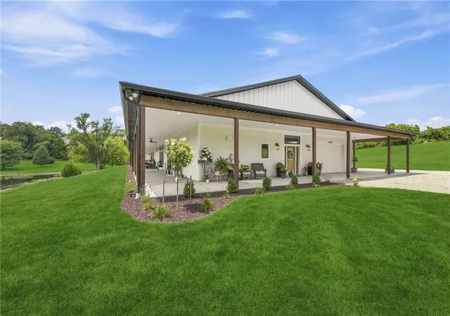 Photo 3 of Single family home for sale at 12820 Nw Crooked Rd, Kansas City, MO 64152 | MLS# 2642725 | Listing updated on 2026-09-18