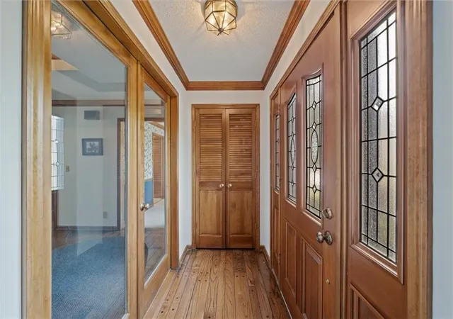 Photo 3 of Single family home for sale at 11754 Gillette St, Overland Park, KS 66210 | MLS# 2642737 | Listing updated on 2026-10-01