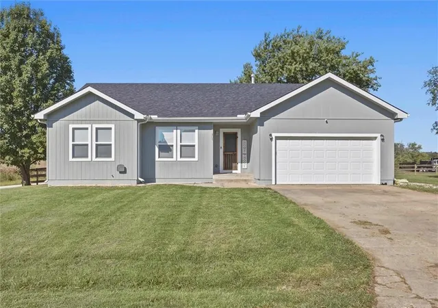 Photo 1 of Single family home for sale at 501 Ohio St, East Lynne, MO 64743 | MLS# 2642740 | Listing updated on 2026-10-13