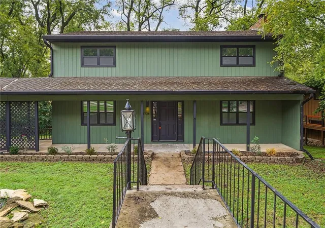 Photo 2 of Single family home for sale at 2729 Stratford Rd, Lawrence, KS 66049 | MLS# 2642741 | Listing updated on 2026-10-02