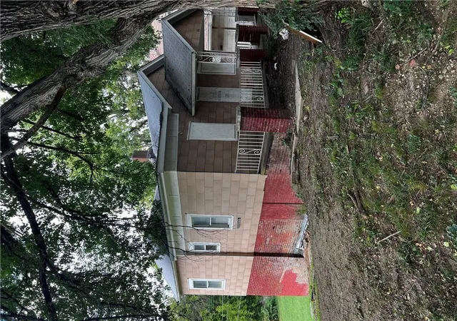 Photo 1 of Single family home for sale at 212 S 15th Street, Saint Joseph, MO 64501 | MLS# 2642746 | Listing updated on 2026-09-23