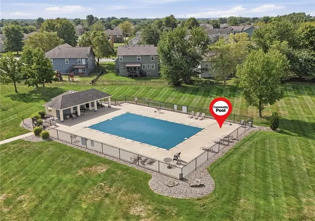 Photo 4 of Sale Pending at 800 Garnes St, Raymore, MO 64083 | MLS# 2642747 | Listing updated on 2026-09-26