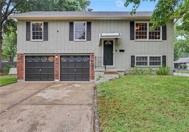 Photo 1 of Sale Pending at 16408 E 40th Street, Independence, MO 64055 | MLS# 2642748 | Listing updated on 2026-09-27