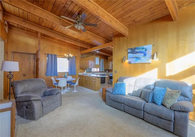 Photo 3 of Sale Pending at 9 Crestview Dr, Paola, KS 66071 | MLS# 2642753 | Listing updated on 2026-10-02