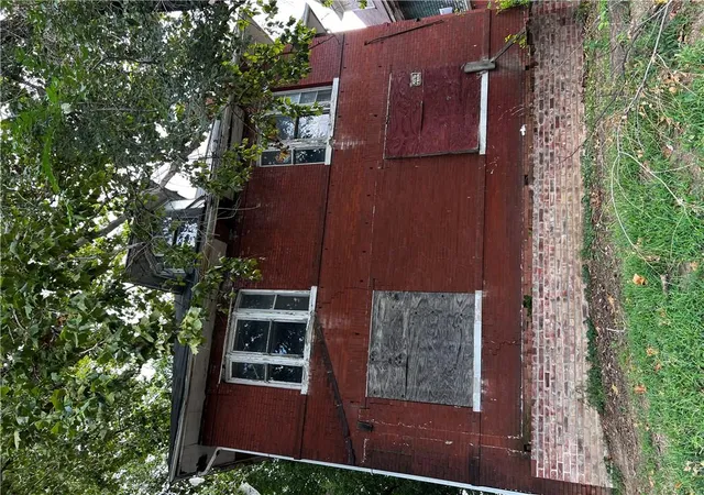 Photo 4 of Multi family home for sale at 203 S 15th Street, St Joseph, MO 64051 | MLS# 2642756 | Listing updated on 2026-09-23