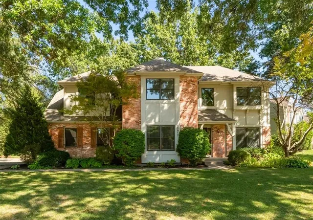 Photo 1 of Single family home for sale at 12917 Sherwood St, Leawood, KS 66209 | MLS# 2642768 | Listing updated on 2026-10-10