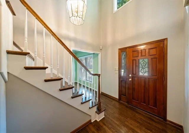 Photo 3 of Single family home for sale at 12917 Sherwood St, Leawood, KS 66209 | MLS# 2642768 | Listing updated on 2026-10-10