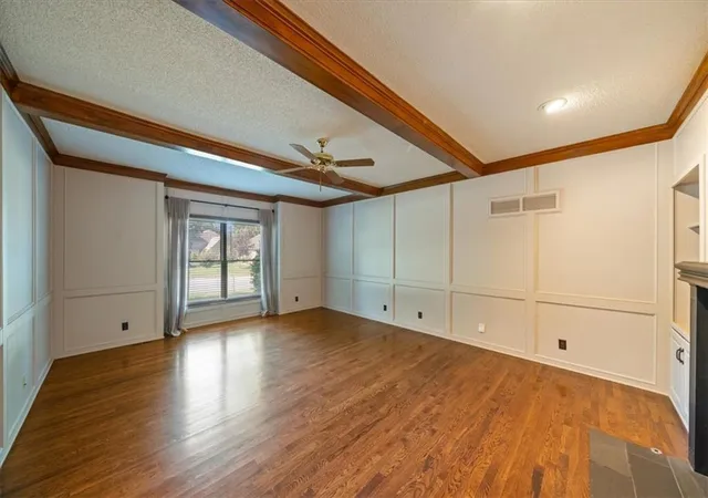 Photo 4 of Single family home for sale at 12917 Sherwood St, Leawood, KS 66209 | MLS# 2642768 | Listing updated on 2026-10-10