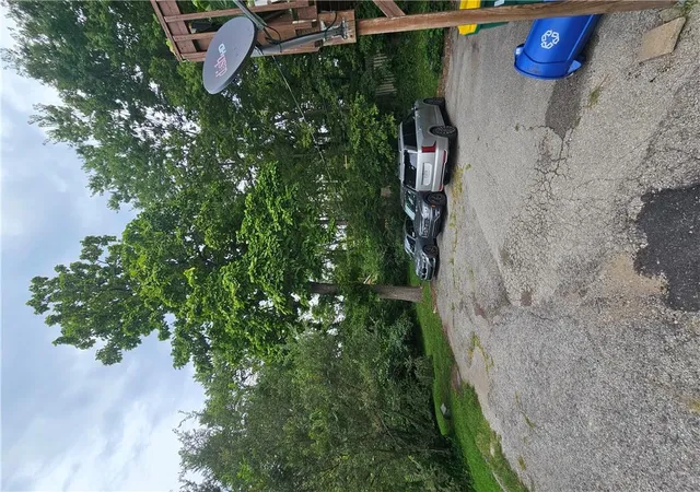 Photo 3 of House for sale at 1922 W 36th Avenue, Kansas City, KS 66103 | MLS# 2642769 | Listing updated on 2026-09-18