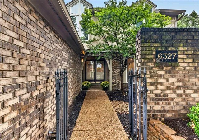 Photo 1 of Townhouse for sale at 6327 Kennett Pl, Mission, KS 66202 | MLS# 2642771 | Listing updated on 2026-10-17