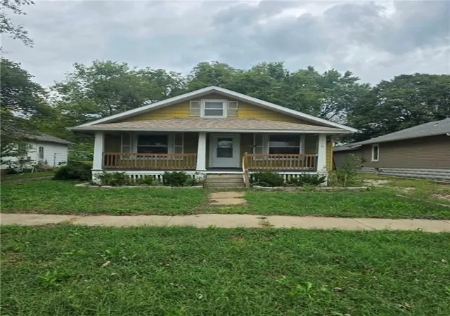 Photo 1 of Single family home for sale at 209 W 7th Avenue, Garnett, KS 66032 | MLS# 2642775 | Listing updated on 2026-10-08