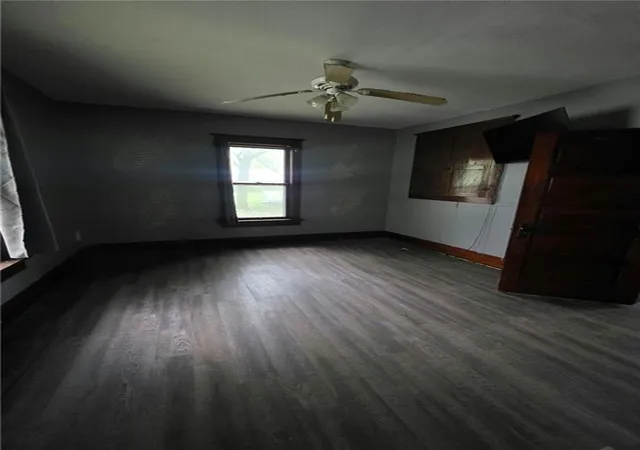 Photo 4 of Single family home for sale at 209 W 7th Avenue, Garnett, KS 66032 | MLS# 2642775 | Listing updated on 2026-10-08
