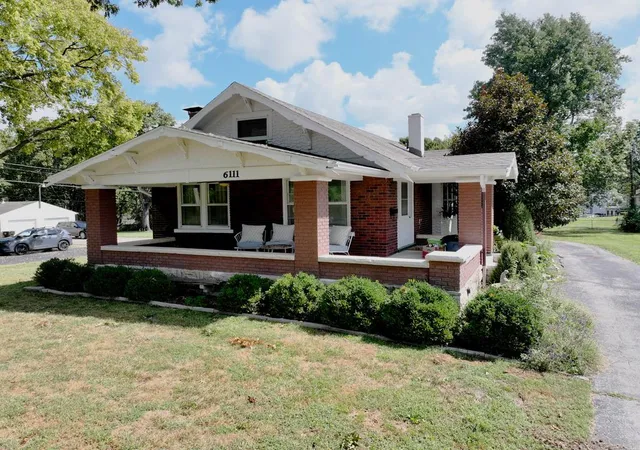 Photo 1 of Single family home for sale at 6111 Woodson Rd, Raytown, MO 64133 | MLS# 2642781 | Listing updated on 2026-09-23
