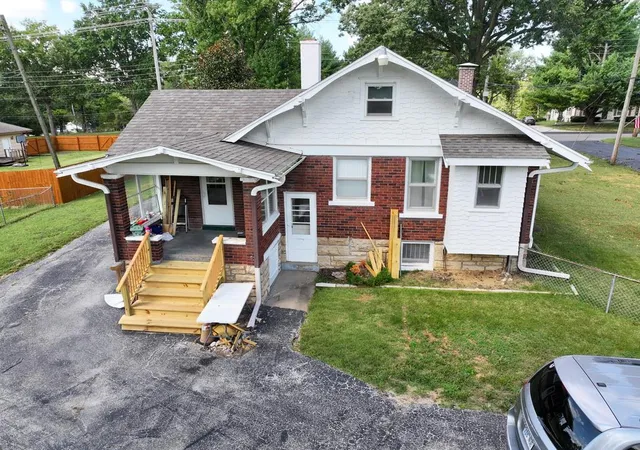 Photo 2 of Single family home for sale at 6111 Woodson Rd, Raytown, MO 64133 | MLS# 2642781 | Listing updated on 2026-09-23