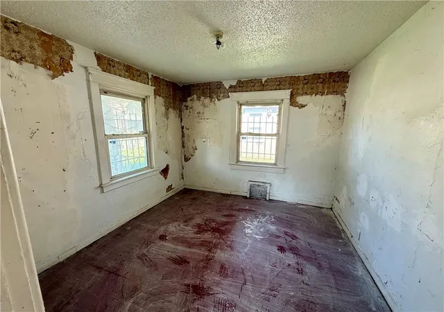 Photo 3 of Single family home for sale at 3003 N 31st Street, Kansas City, KS 66104 | MLS# 2642782 | Listing updated on 2026-09-22