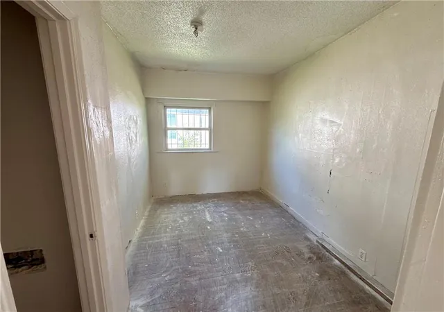 Photo 4 of Single family home for sale at 3003 N 31st Street, Kansas City, KS 66104 | MLS# 2642782 | Listing updated on 2026-09-22