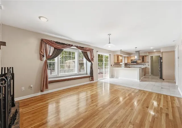 Photo 4 of Single family home for sale at 5528 NW Verlin Dr, Kansas City, MO 64152 | MLS# 2642785 | Listing updated on 2026-09-18