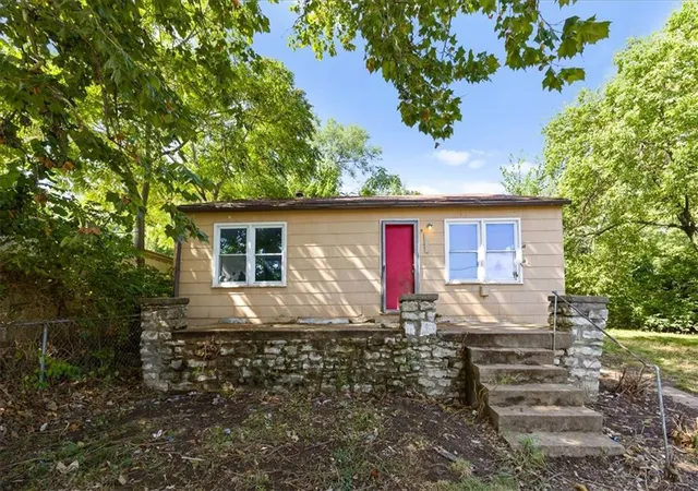Photo 1 of Single family home for sale at 1134 Merriam Ln, Kansas City, KS 66103 | MLS# 2642790 | Listing updated on 2026-09-18