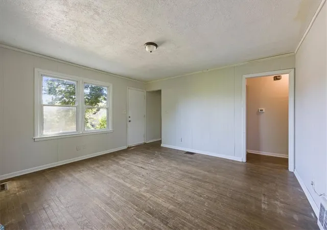 Photo 4 of Single family home for sale at 1134 Merriam Ln, Kansas City, KS 66103 | MLS# 2642790 | Listing updated on 2026-09-18