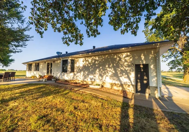 Photo 2 of Single family home for sale at 4002 NE State Route Bb Hwy, Butler, MO 64730 | MLS# 2642792 | Listing updated on 2026-09-18