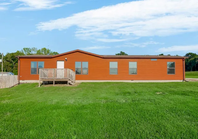 Photo 3 of Single family home for sale at 411 S 2nd Street, Mound City, KS 66056 | MLS# 2642793 | Listing updated on 2026-09-21