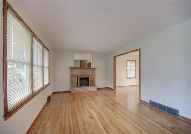 Photo 1 of Single family home for sale at 1532 NE 51st Terrace, Kansas City, MO 64118 | MLS# 2642794 | Listing updated on 2026-10-03