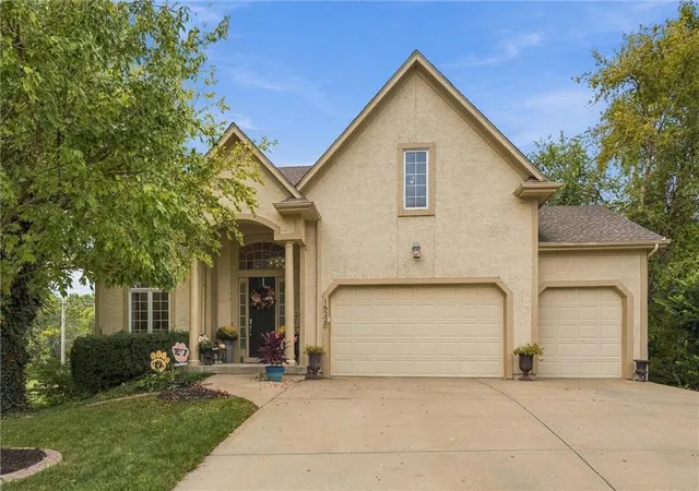 Photo 1 of Single family home for sale at 16220 Birch St, Stilwell, KS 66085 | MLS# 2642799 | Listing updated on 2026-10-01