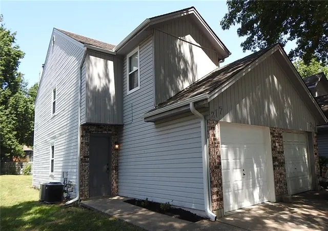 Photo 1 of Sale Pending at 217 Cedar Ct, Blue Springs, MO 64014 | MLS# 2642801 | Listing updated on 2026-09-30