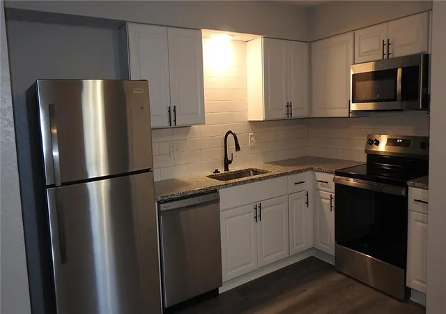 Photo 3 of Sale Pending at 217 Cedar Ct, Blue Springs, MO 64014 | MLS# 2642801 | Listing updated on 2026-09-30
