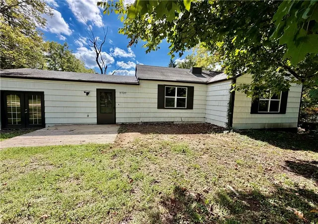 Photo 1 of Single family home for sale at 7727 55th Street, Kansas City, MO 64129 | MLS# 2642804 | Listing updated on 2026-10-05