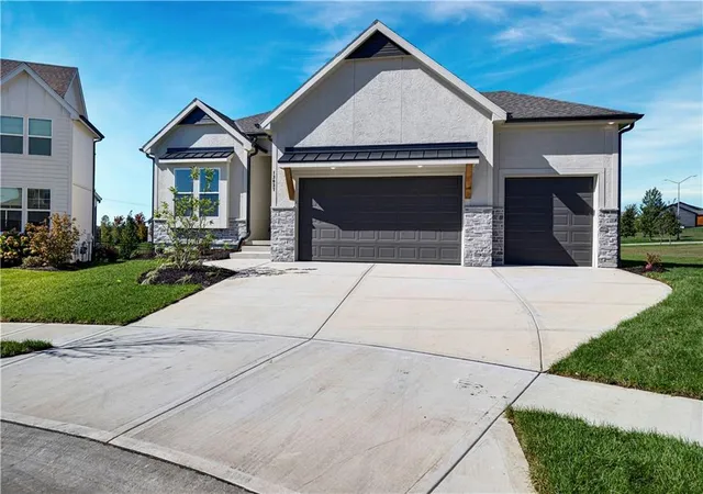 Photo 2 of Single family home for sale at 13037 W 174th Place, Overland Park, KS 66221 | MLS# 2642805 | Listing updated on 2026-10-08