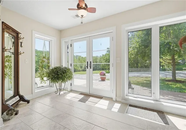 Photo 4 of Single family home for sale at 23805 S Scottsdale Dr, Peculiar, MO 64078 | MLS# 2642817 | Listing updated on 2026-09-19