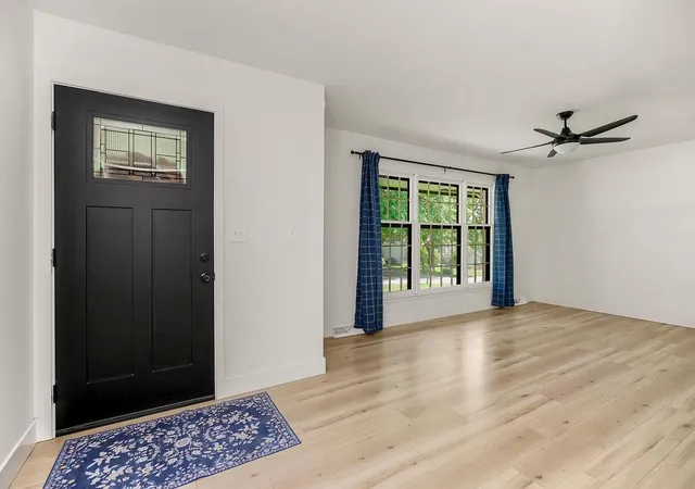 Photo 2 of Single family home for sale at 5908 Nw Harris Dr, Kansas City, MO 64152 | MLS# 2642818 | Listing updated on 2026-10-04