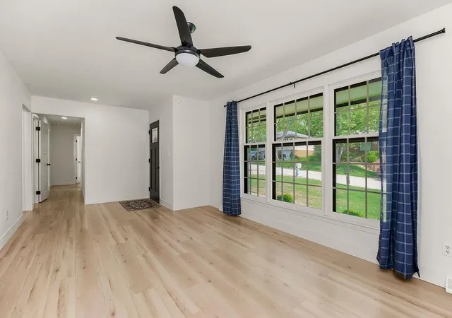 Photo 3 of Single family home for sale at 5908 Nw Harris Dr, Kansas City, MO 64152 | MLS# 2642818 | Listing updated on 2026-10-04