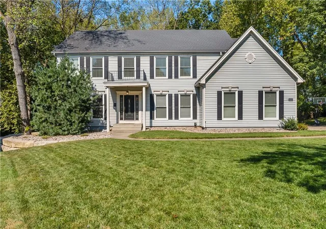 Photo 1 of Single family home for sale at 504 Nw 47th Street, Kansas City, MO 64116 | MLS# 2642822 | Listing updated on 2026-09-27