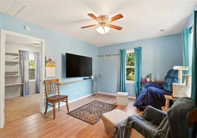 Photo 4 of Single family home for sale at 815 Pine St, Pleasant Hill, MO 64080 | MLS# 2642823 | Listing updated on 2026-09-27